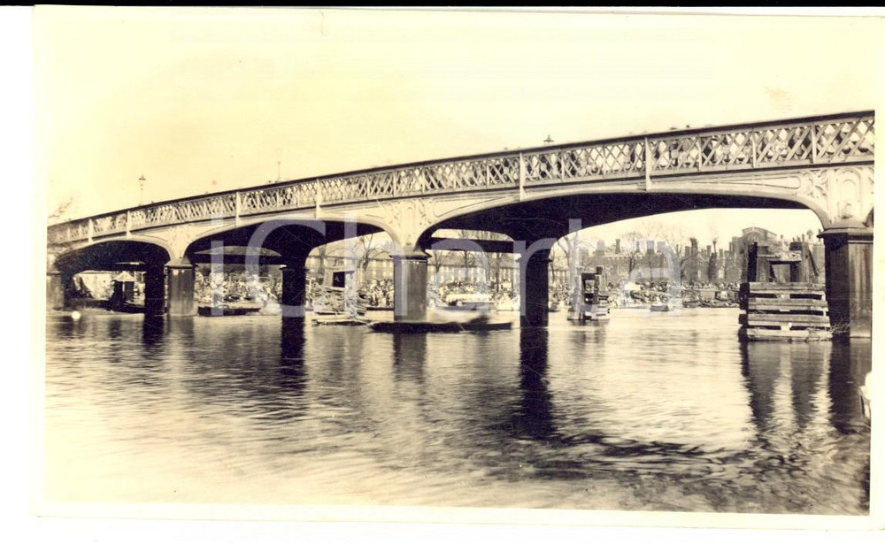 Fotografia d epoca originale 1924 LONDON HAMPTON COURT UK Castello e ponte sul TAMIGI Foto 14x8 cm 1