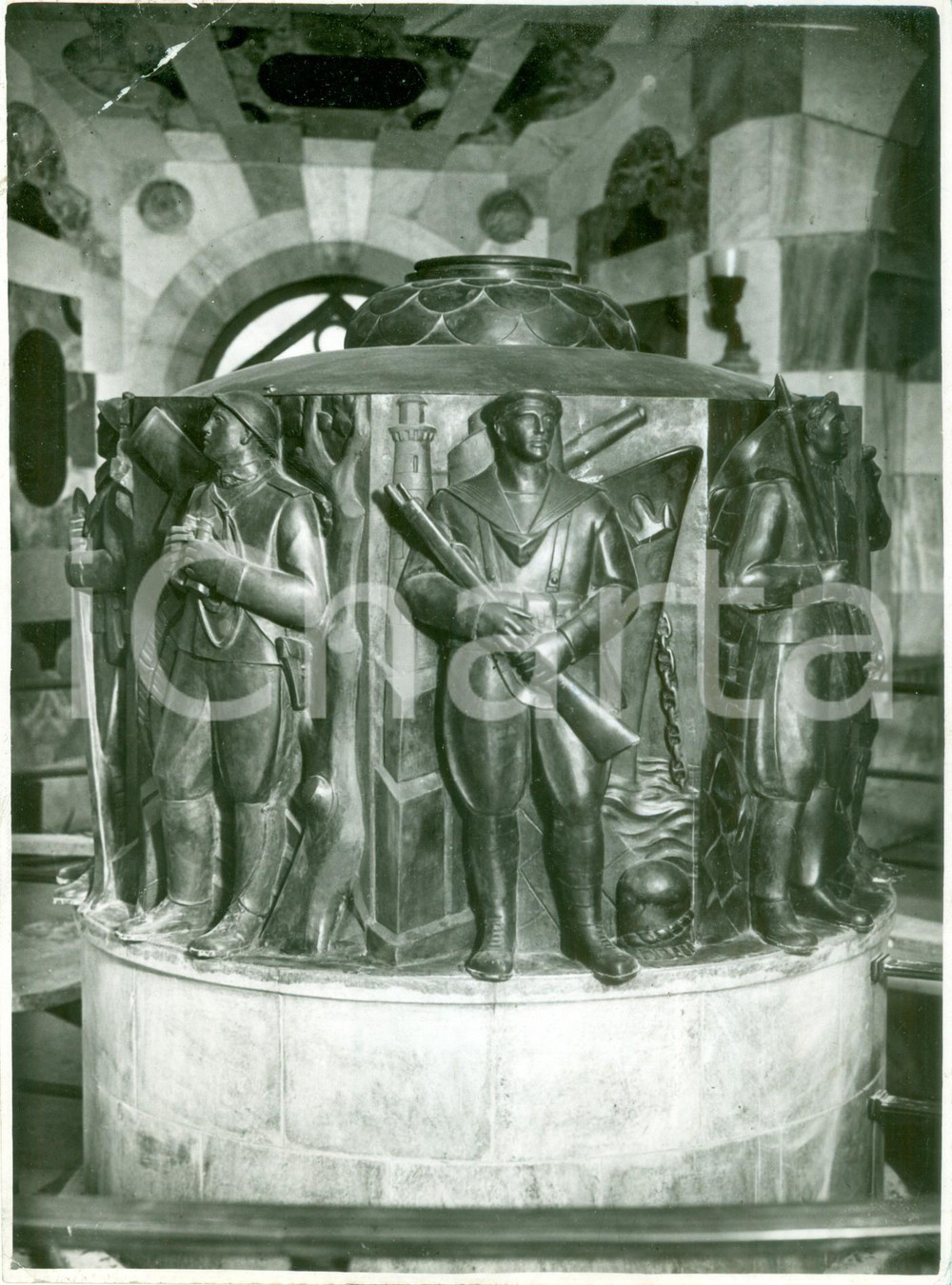 Fotografia d epoca originale 1938 MILANO Altorilievo per i Caduti in SANT AMBROGIO pronto per inaugurazione 1