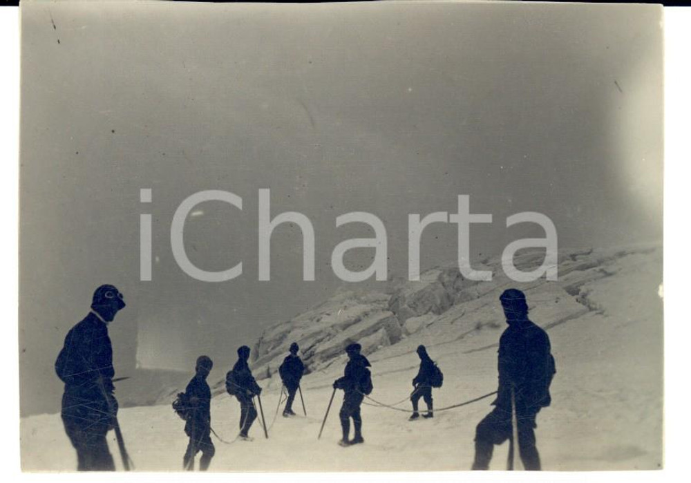 Fotografia d epoca originale 1921 GHIACCIAIO DELLA CIARAMELLA TO Escursionisti tra i seracchi Foto 10x7 cm 1