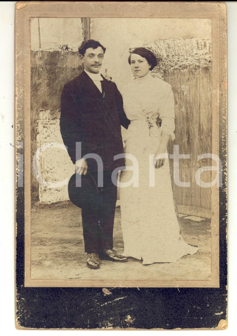 Fotografia d epoca originale 1910 ca AREA FRANCESE Coppia di sposi nel giorno delle nozze Foto VINTAGE 12x17 1