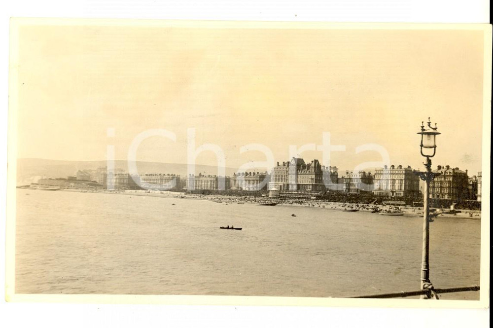 Fotografia d epoca originale 1924 EASTBOURNE UK Veduta della cittÃ  dalla spiaggia Fotografia VINTAGE 13x8 1