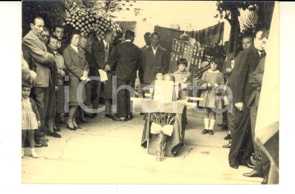Fotografia d epoca originale 1950 ca MASONE GE Cerimonia in ricordo dei reduci di guerra Fotografia 1
