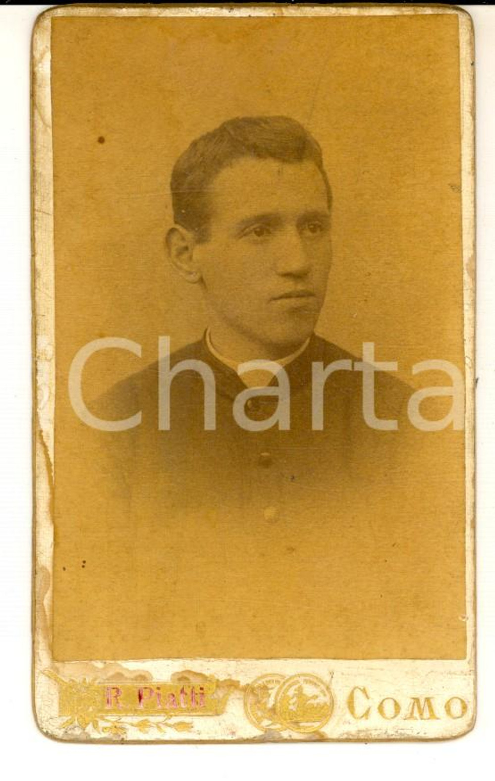 Fotografia d epoca originale 1890 ca COMO Ritratto di giovane seminarista Foto Riccardo PIATTI CDV 1
