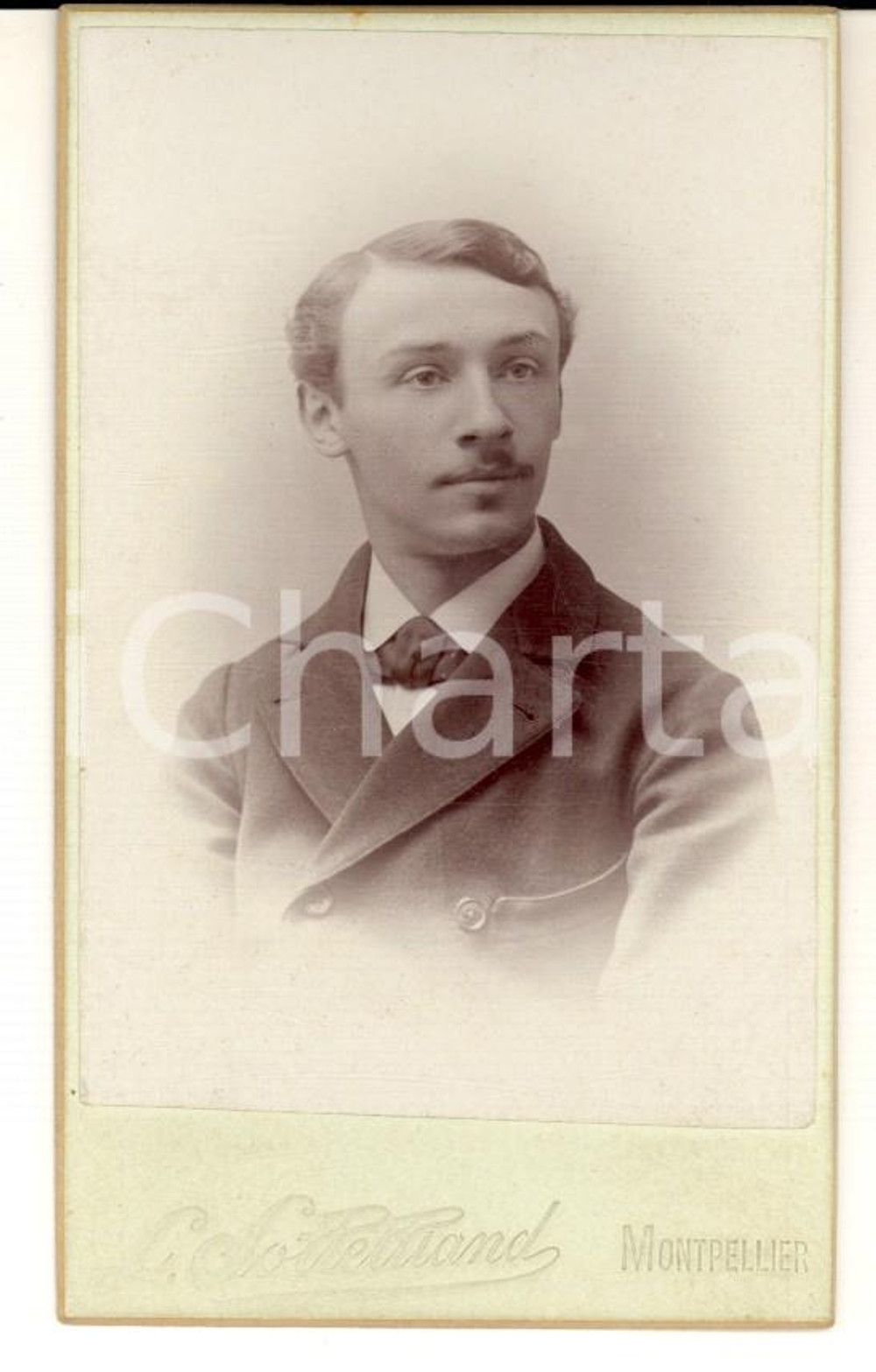 Fotografia d epoca originale 1910 ca MONTPELLIER F Ritratto di giovane uomo Foto VINTAGE CDV 1