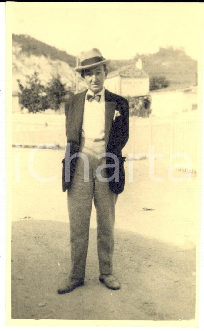 Fotografia d epoca originale 1930 ca ASTI Ritratto maschille con papillon Foto ANDERLINI di Felice FERRARIS 1