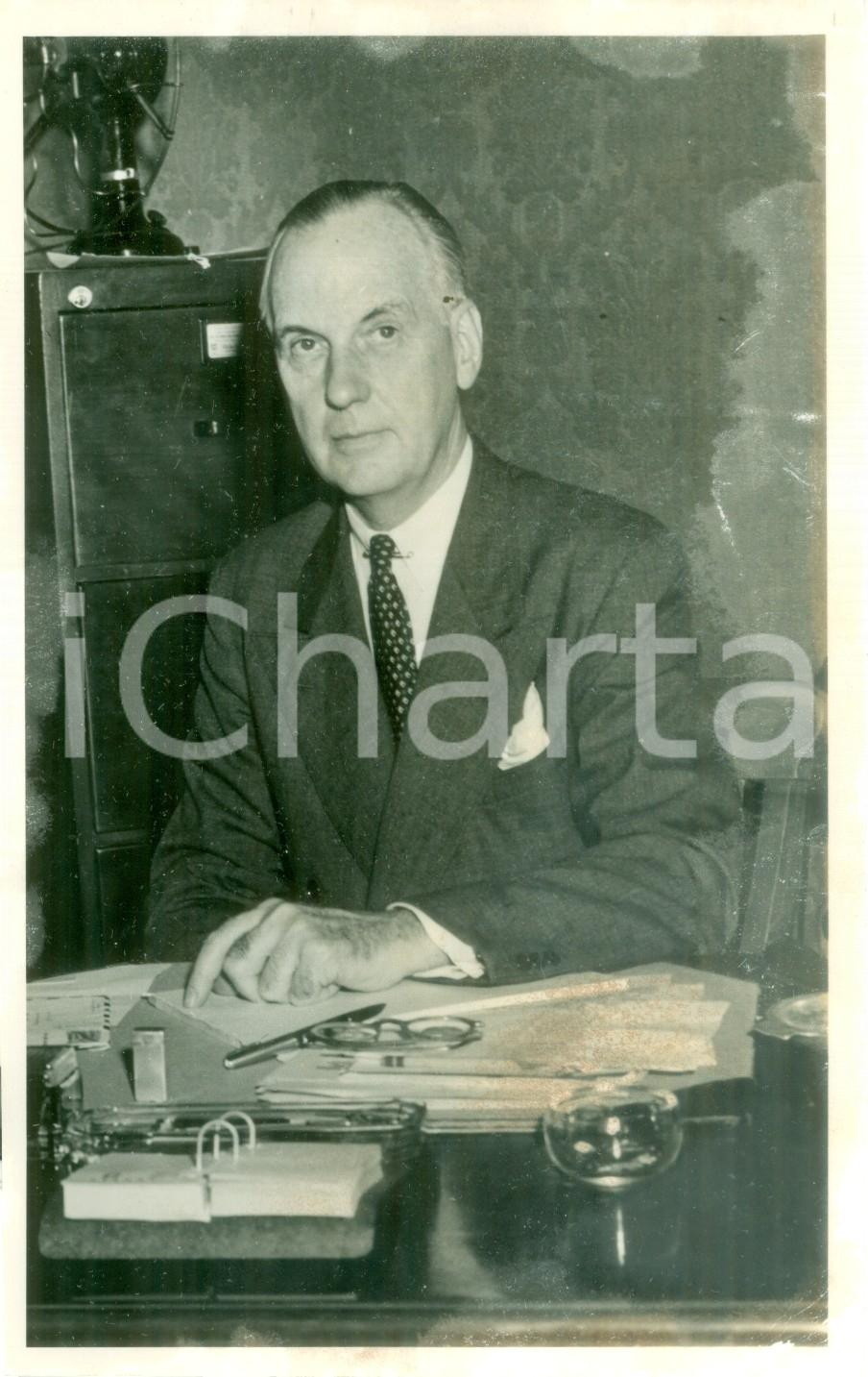 Fotografia d epoca originale 1945 ca USA Politico Richard F. ALLEN nel suo studio Foto DANNEGGIATA 1