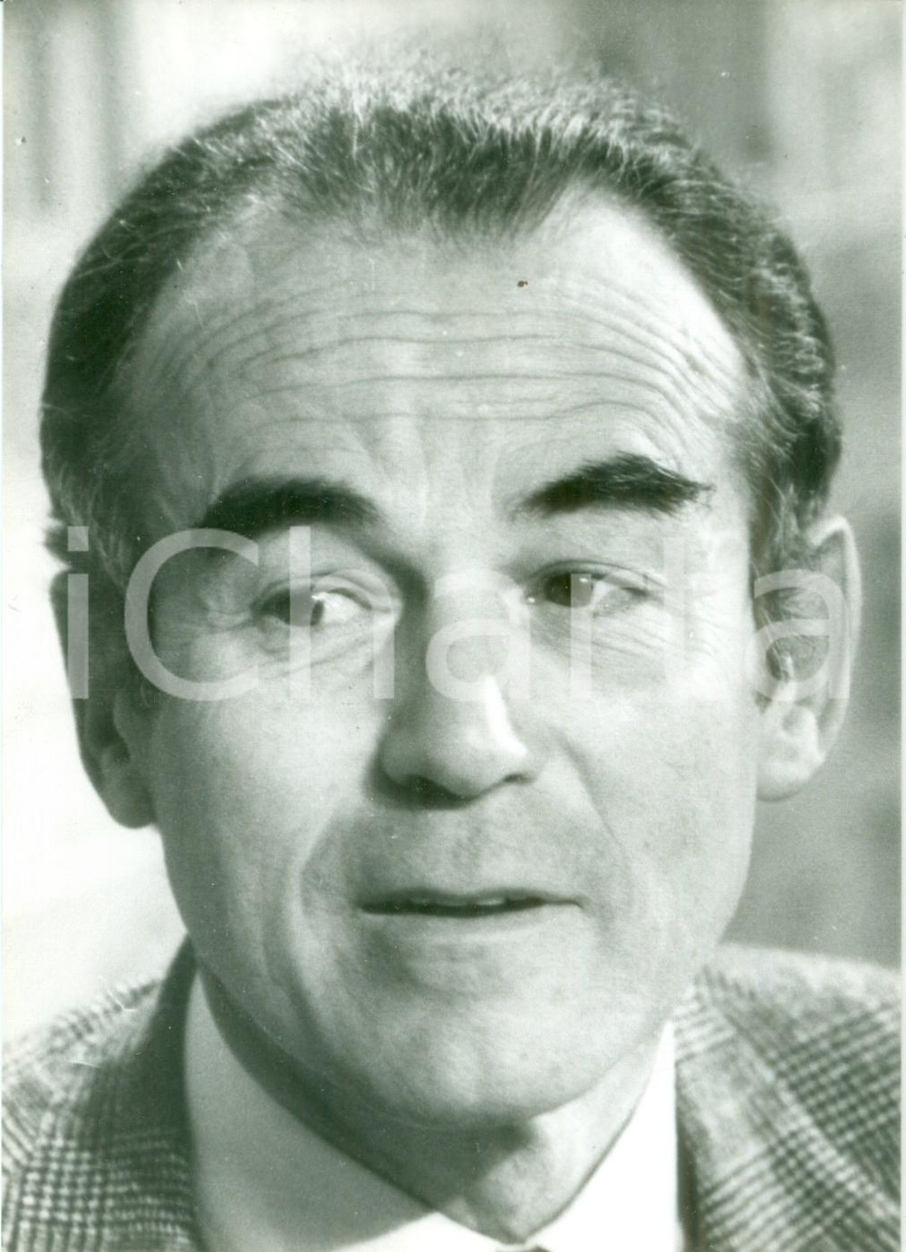 Fotografia d epoca originale 1984 PARIS Ministro Robert BADINTER ospite a Dossiers de l Ecran Fotografia 1