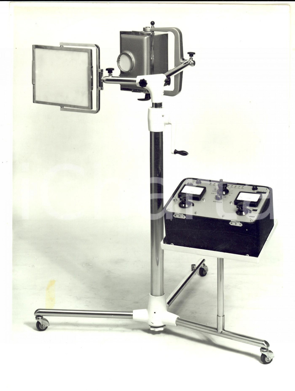 Fotografia d epoca originale 1960 ca MILANO Ditta ATER srl  Apparecchiatura medica per esami Foto CRIMELLA 1