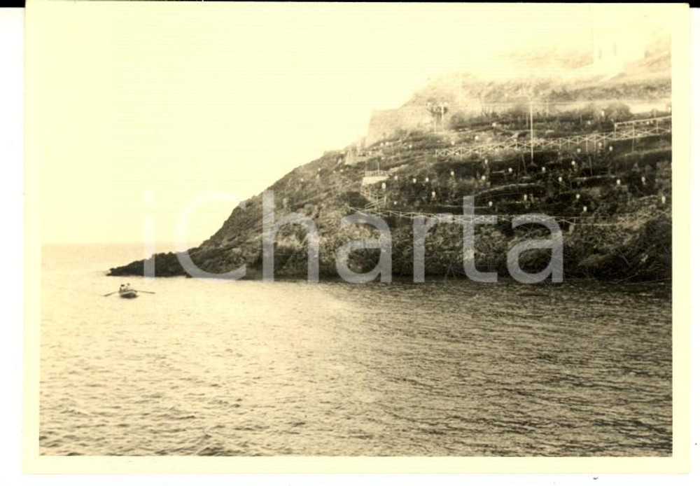 Fotografia d epoca originale 1956 USTICA PA Una veduta panoramica dal mare Foto VINTAGE 10x7 cm 1