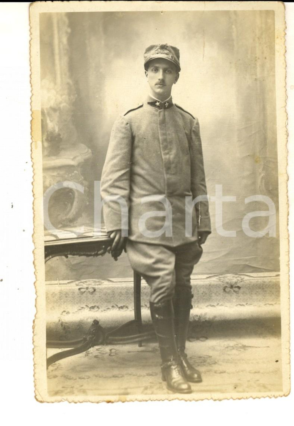 Fotografia d epoca originale 1915 WW1 MILANO Ritratto di ufficiale di artiglieria Foto cartolina MUZIO 1