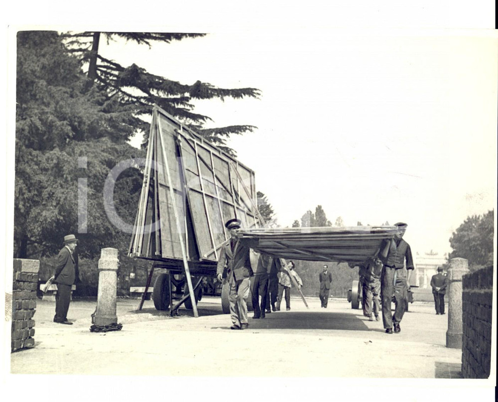 Fotografia d epoca originale 1940 MILANO TRIENNALE Lavori per allestimento mostra Fotografia 18x13 cm 1