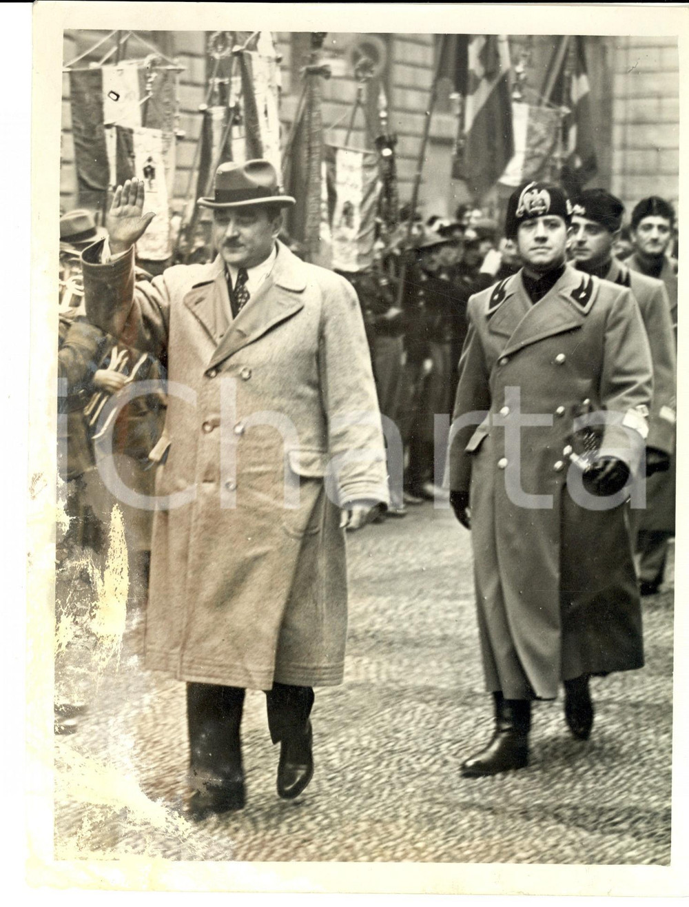 Fotografia d epoca originale 1937 MILANO Piazza Belgioioso Milan STOJADINOVIC e Galeazzo CIANO DANNEGGIATA 1