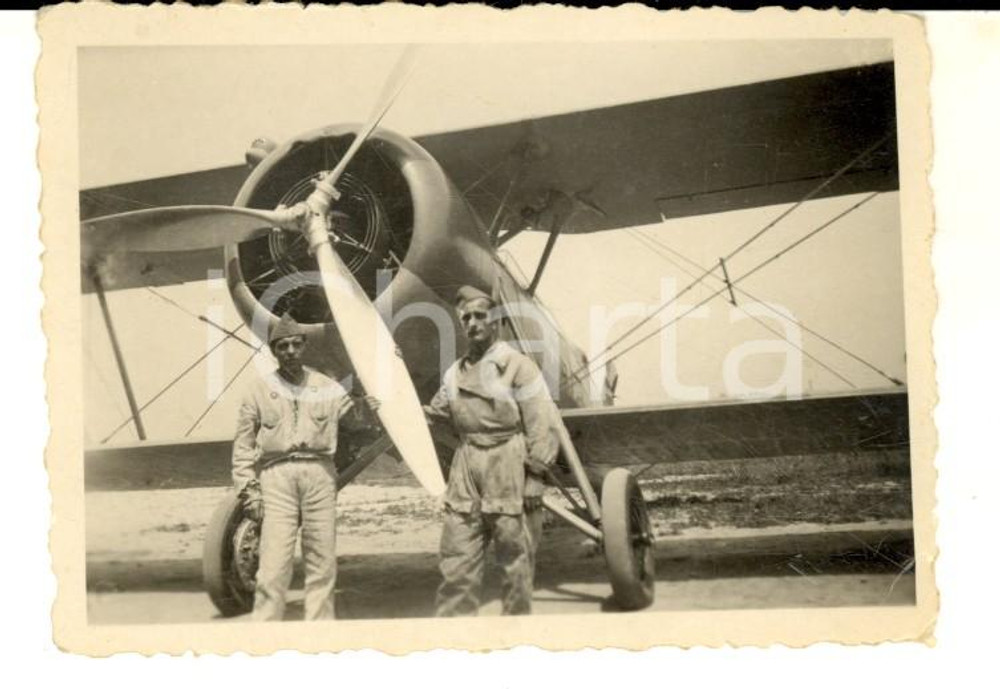Fotografia d epoca originale 1940 ca REGIO ESERCITO Ritratto di due aviatori Foto VINTAGE 9x6 cm 1