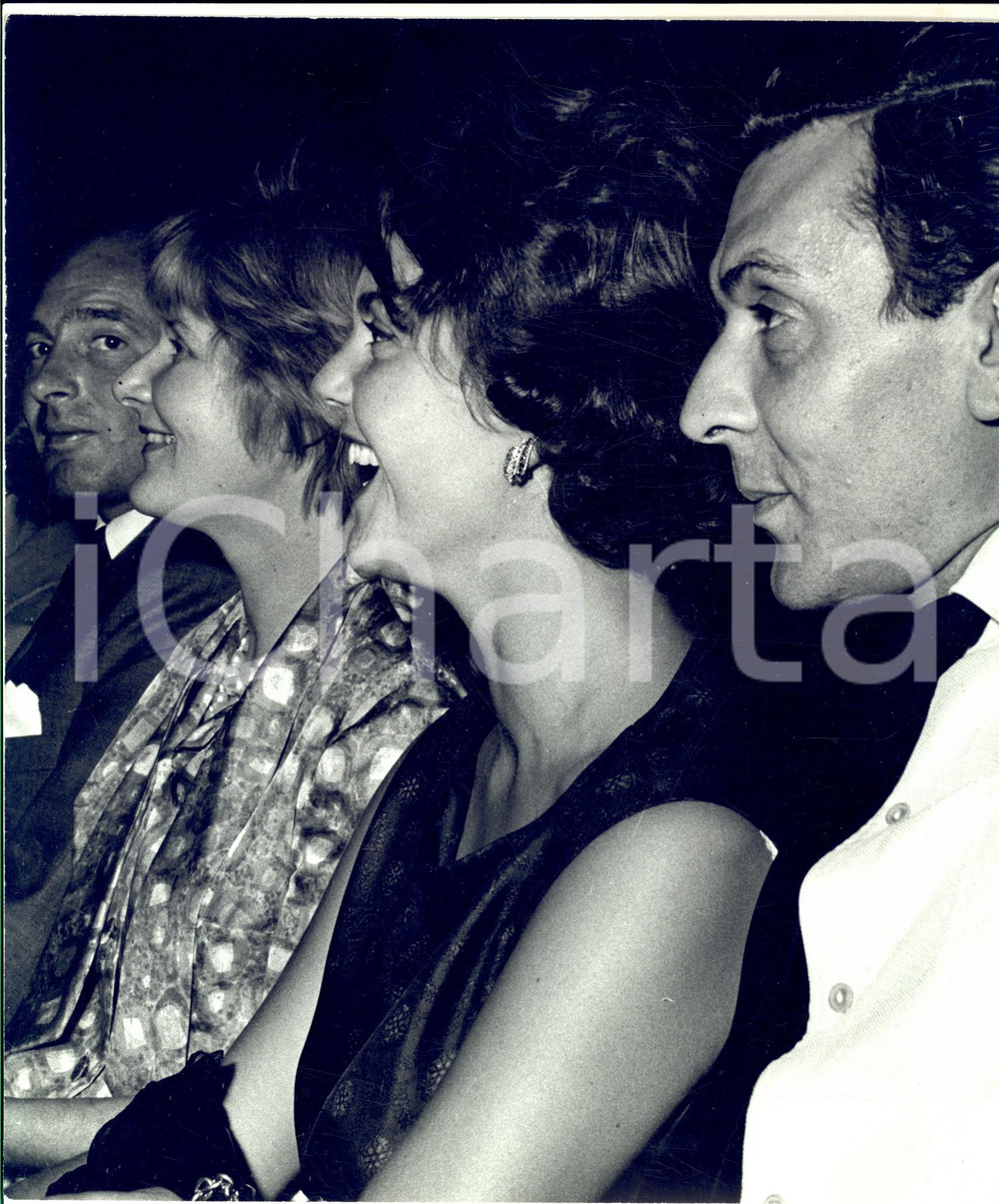 Fotografia d epoca originale 1960 ca PARIS Une soirÃ©e dans un thÃ©Ã¢tre Photo VAUTHEY  ALMASY 21x26 cm 1