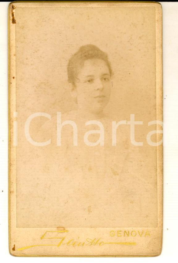 Fotografia d epoca originale 1880 ca GENOVA Ritratto di giovane donna in bianco Foto G. B. SCIUTTO CDV 1
