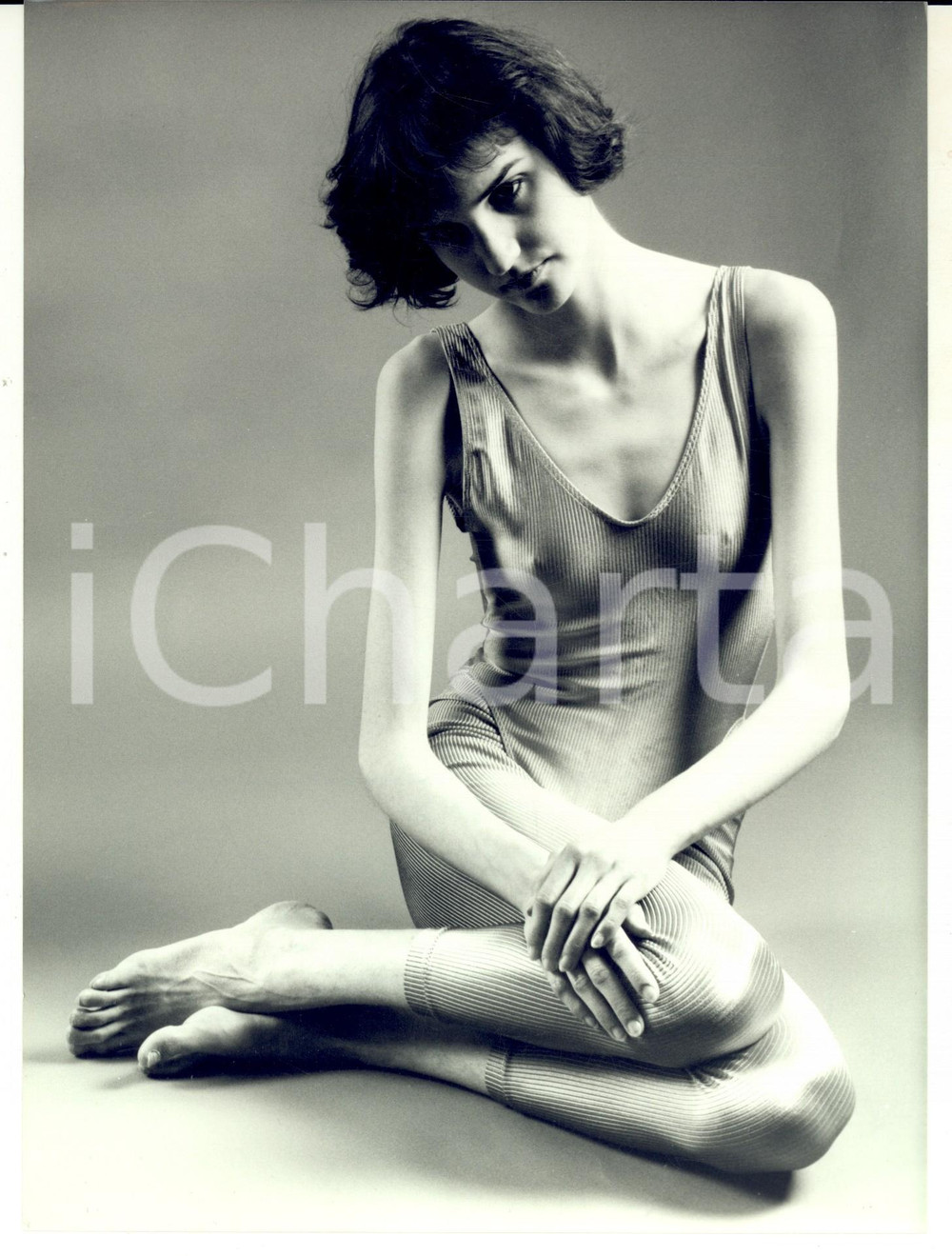 Fotografia d epoca originale 1991 GERMANY ANORESSIA Ritratto di giovane donna Foto reportage 18x24 2 1