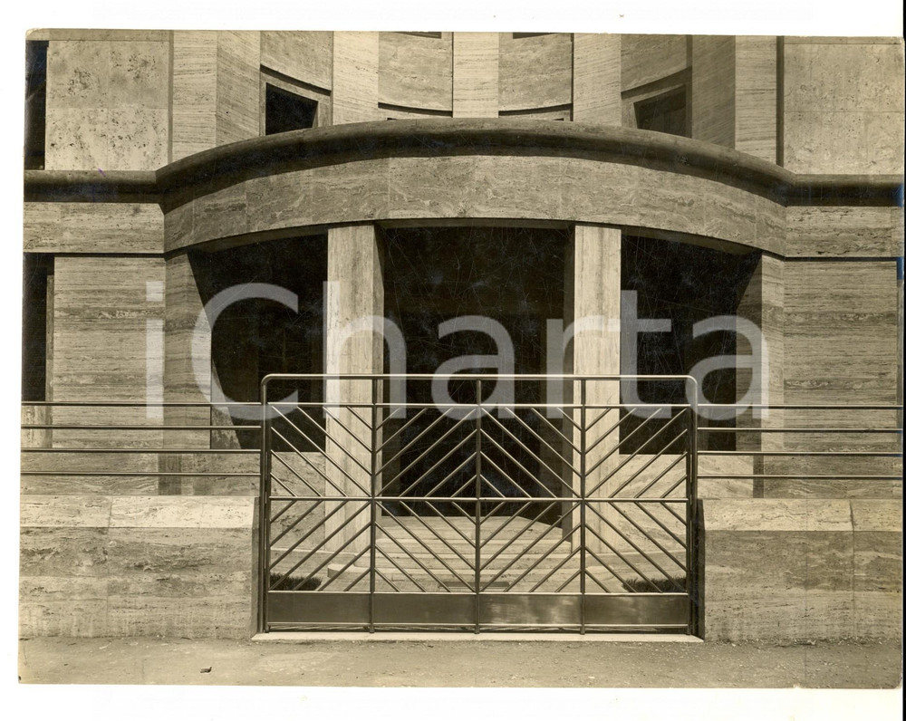 Fotografia d epoca originale 1932 ROMA ARCHITETTURA Pronao e cancello di una nuova chiesa Foto 24x18 1