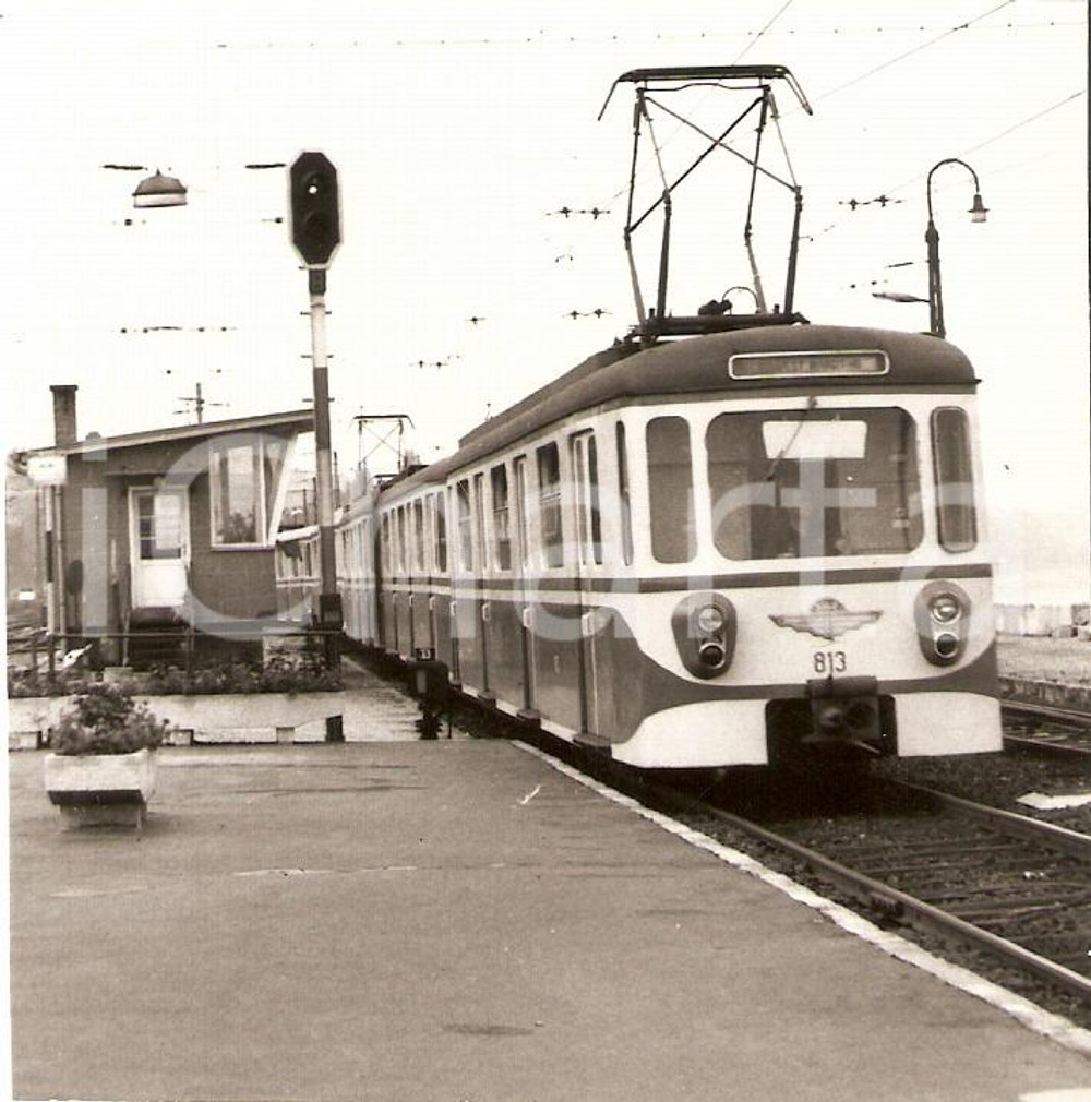 Fotografia d epoca originale 1960 ca BUDAPEST Budapesti KÃ¶zlekedÃ©si VÃ¡llalat BKV Treno 813 Foto 9x9 cm 1