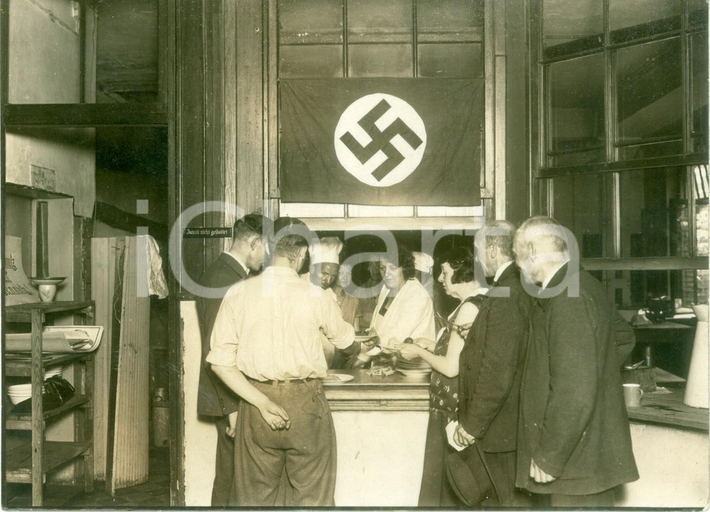 Fotografia d epoca originale 1940 ca BERLIN La prima Grosskuche del NSVolkswohlfahrt in BORSIGSTRASSE Foto 1