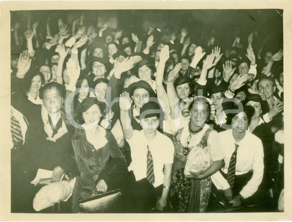 Fotografia d epoca originale 1937 ROMA L arrivo delle associazioni femminili fasciste Fotografia DANNEGGIATA 1