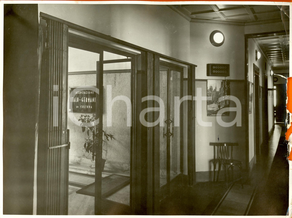 Fotografia d epoca originale 1937 MILANO Associazione ITALOGERMANICA di cultura L entrata Foto DANNEGGIATA 1