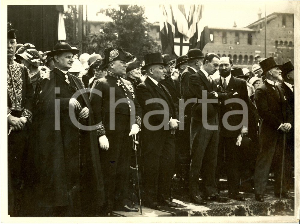 Fotografia d epoca originale 1932 MILANO Festa dello Statuto  Tribuna d onore durante la rivista Fotografia 1
