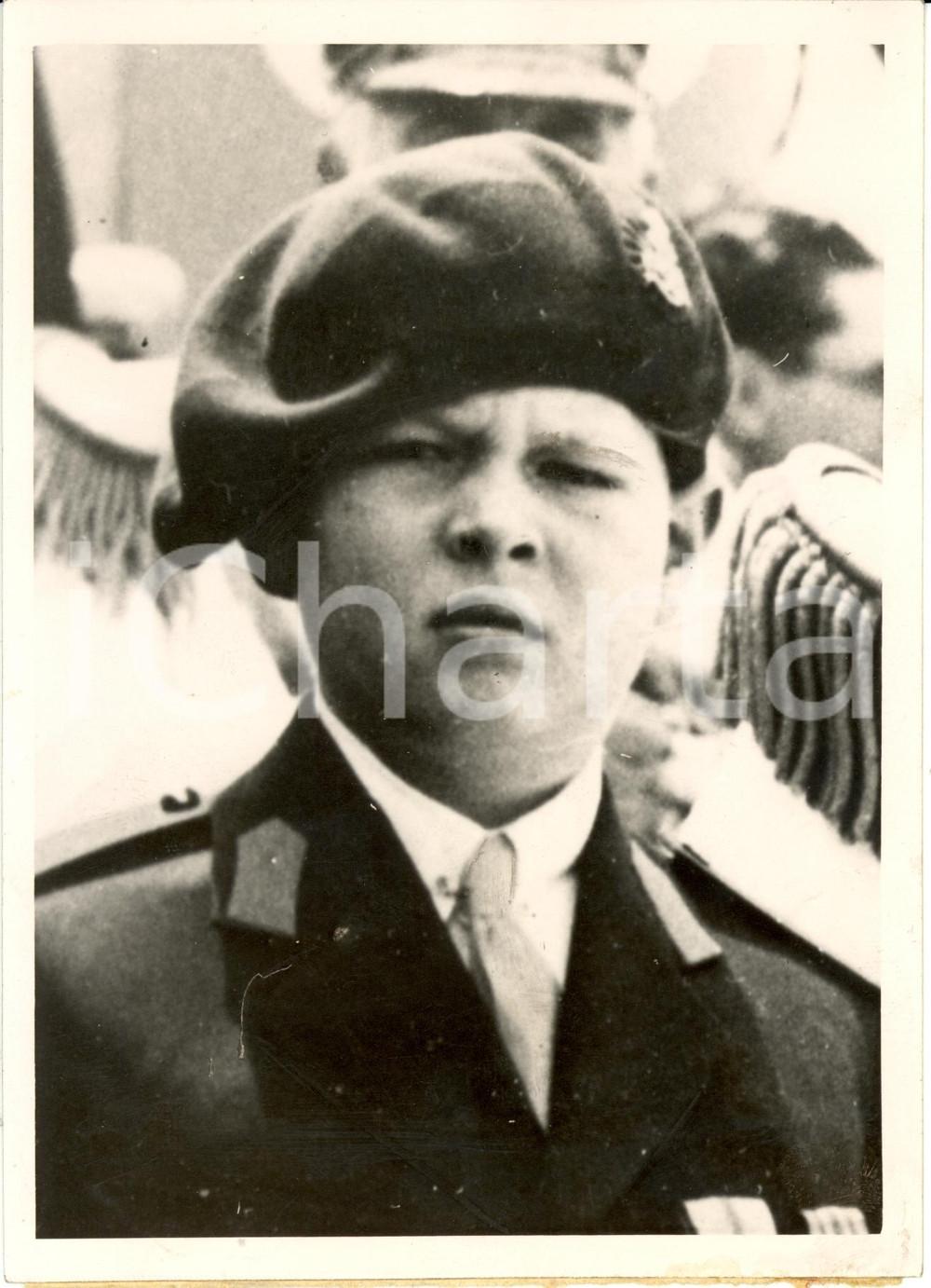 Fotografia d epoca originale 1937 ROMANIA? Principe Ereditario voivoda Michele in divisa militare Fotografia 1