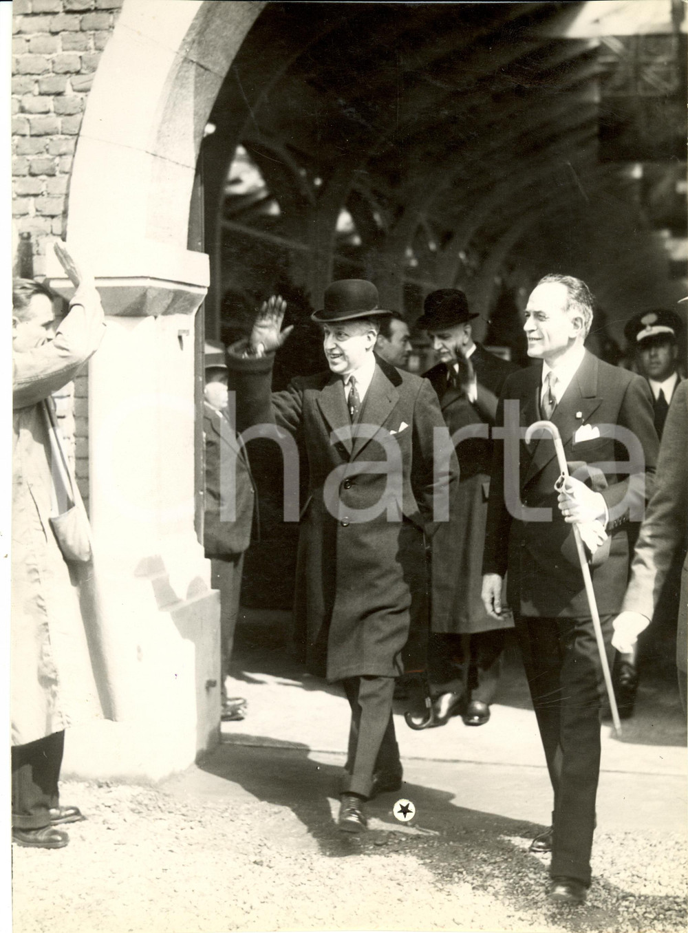 Fotografia d epoca originale 1935 MILANO Fiera Campionaria Conte di TORINO visita Padiglione Zootecnica Foto 1