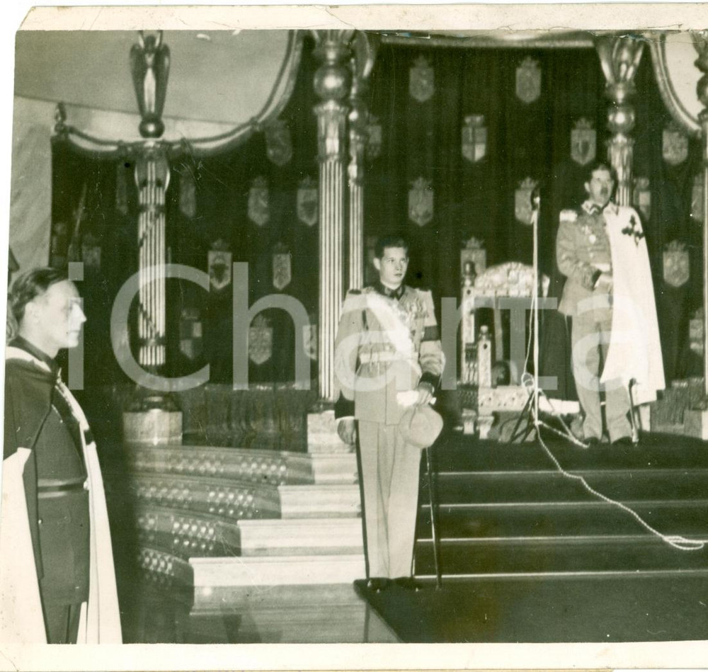 Fotografia d epoca originale 1939 BUCAREST ROMANIA Re CAROL II MICHELE II cerimonia Nuovo Anno DANNEGGIATA 1