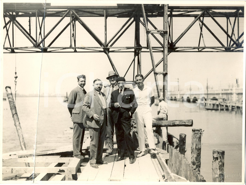 Fotografia d epoca originale 1932 VENEZIA Ministro Araldo di CROLLALANZA cantiere ponte MESTRE Danneggiata 1