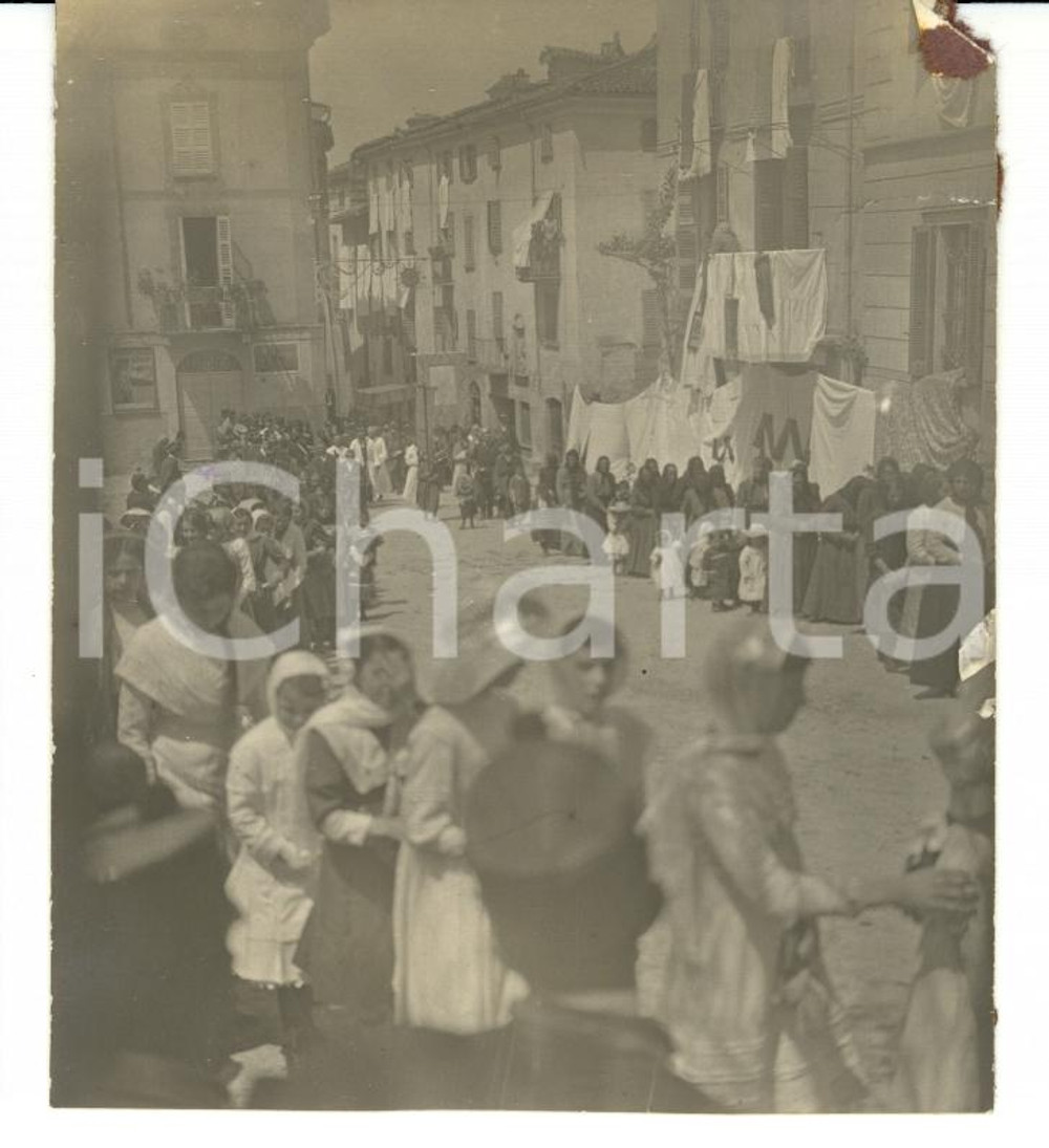 Fotografia d epoca originale 1910 VARZI PV Antica processione religiosa Foto DANNEGGIATA 1