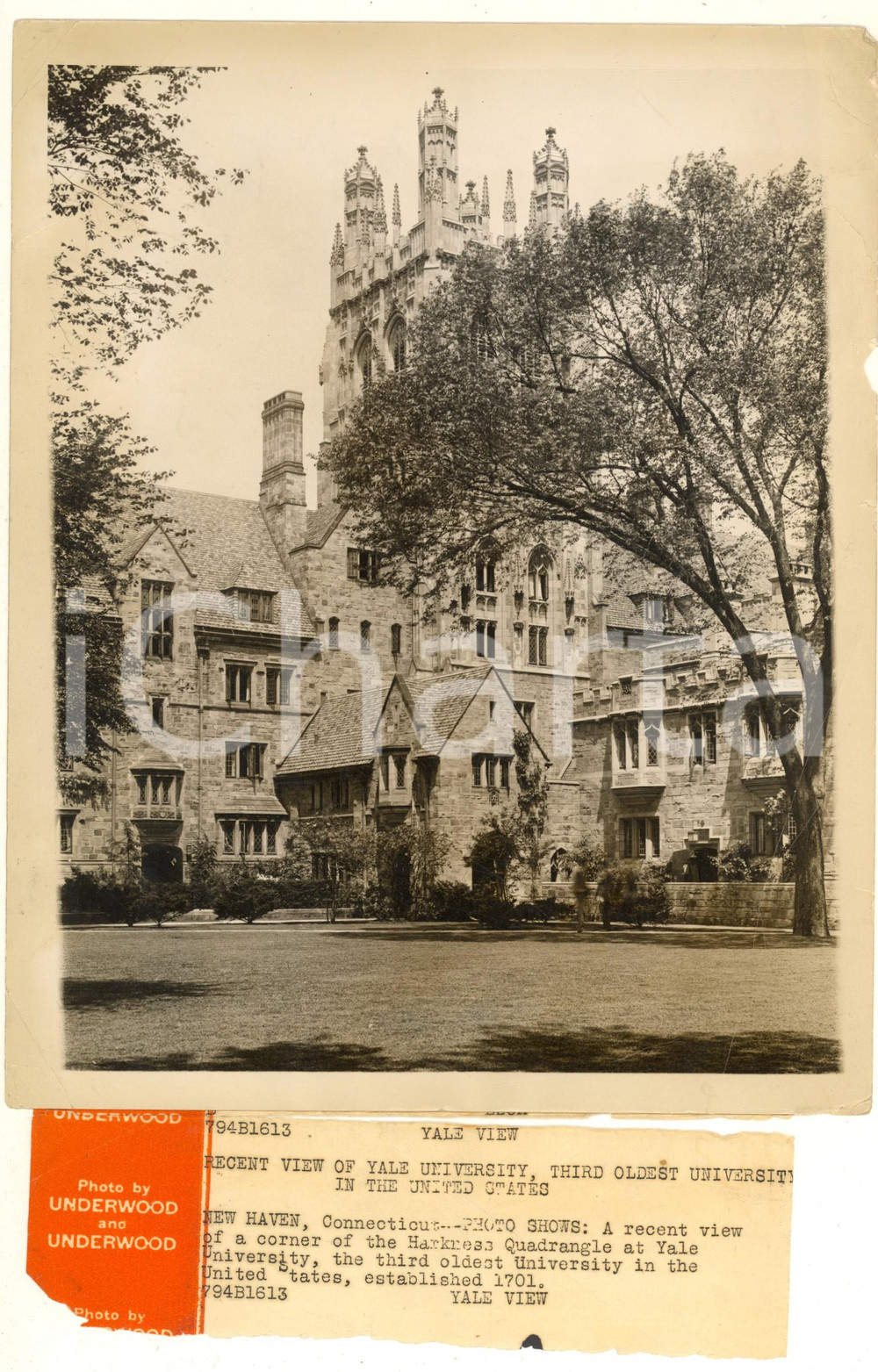 Fotografia d epoca originale 1929 NEW HAVEN USA YALE University  Harkness Quadrangle DAMAGED photo 1