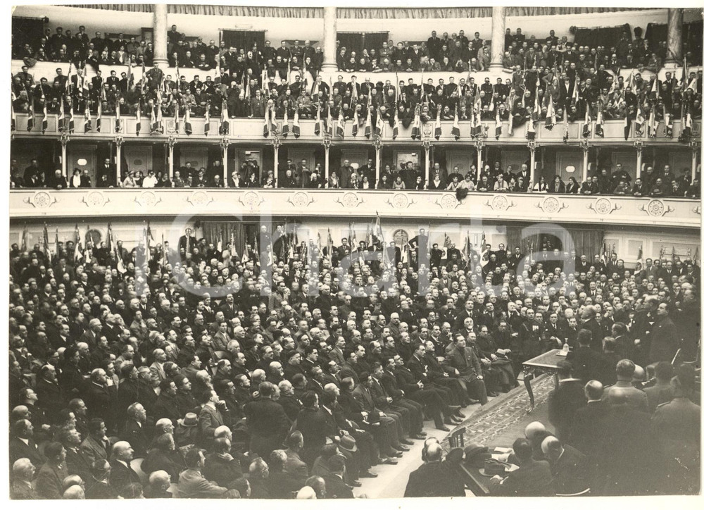 Fotografia d epoca originale 1933 ROMA Teatro Augusteo  Mussolini parla ai commercianti FOTO 1