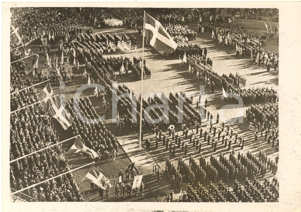 Fotografia d epoca originale 1939 STOCKHOLM Stadium  Swedish flag day  The ceremony Photo 18x13 cm 1