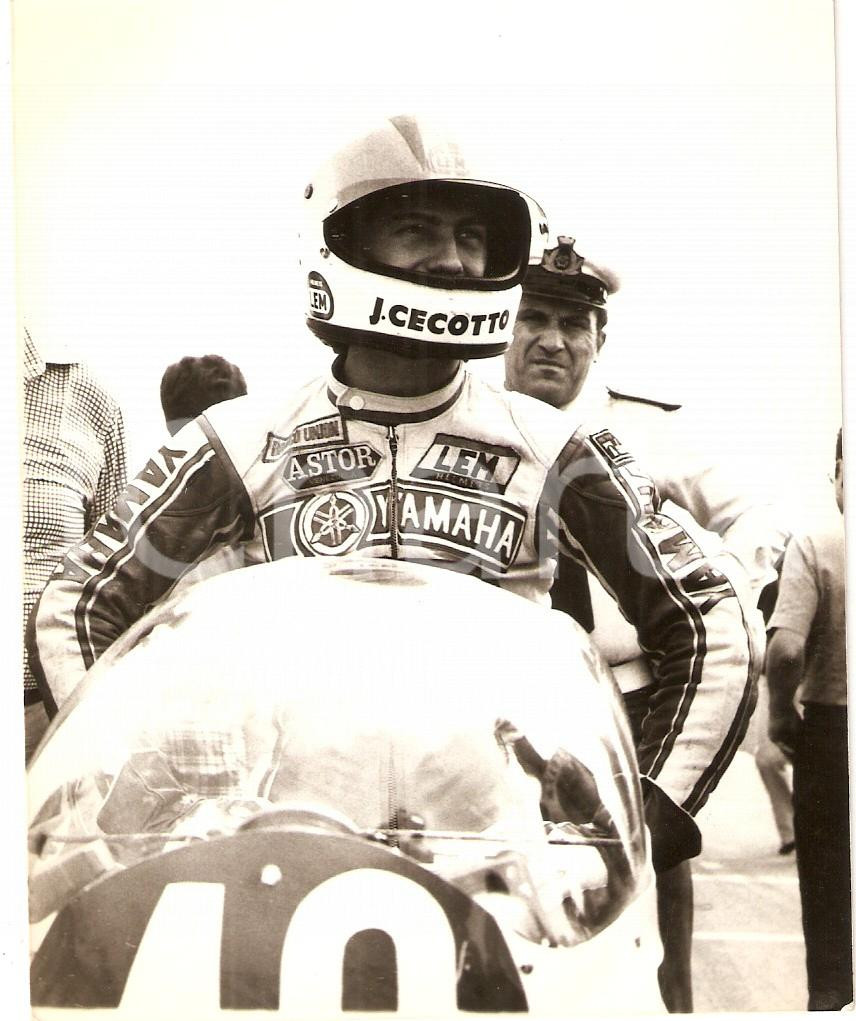 Fotografia d epoca originale 1975 ca MOTOCICLISMO Johnny CECOTTO in sella alla YAMAHA Foto 1