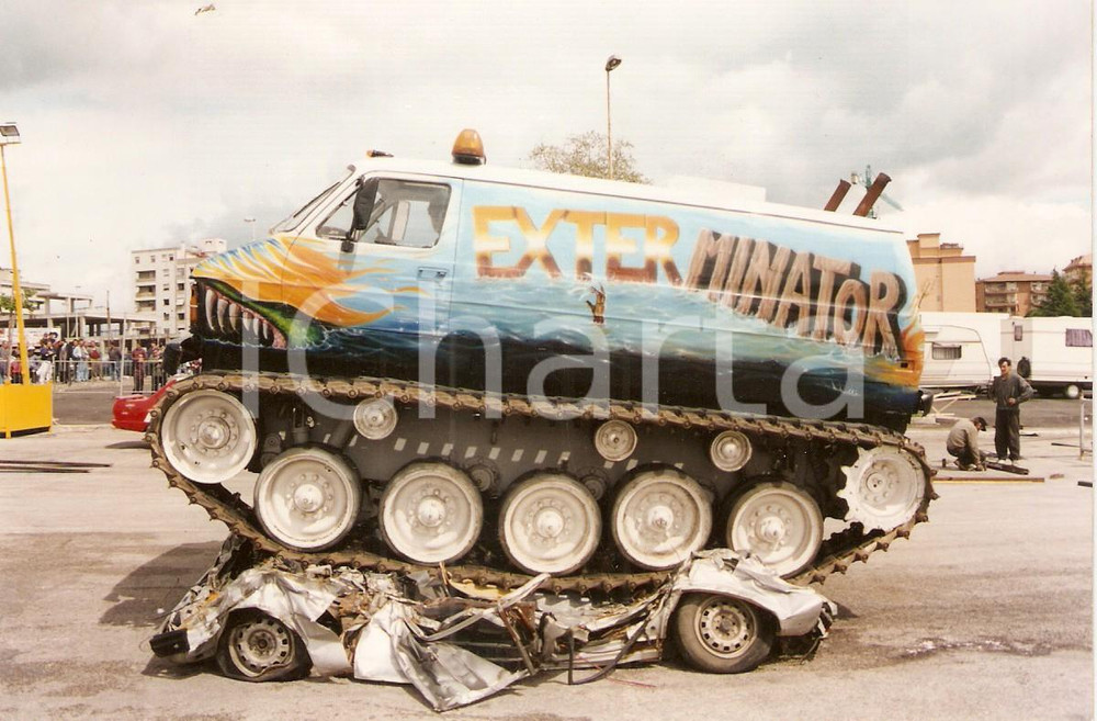 Fotografia d epoca originale 1990 ca PESARO American Motor Show EXTERMINATOR schiaccia automobile Foto 1