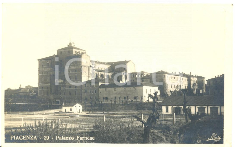 Cartolina originale da collezione 1940 ca PIACENZA Palazzo FARNESE Cartolina postale FP NV 1