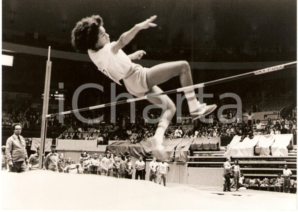 Fotografia d epoca originale 1989 LIFESTYLE Sporting and other heroes influence young people Foto WHO 1