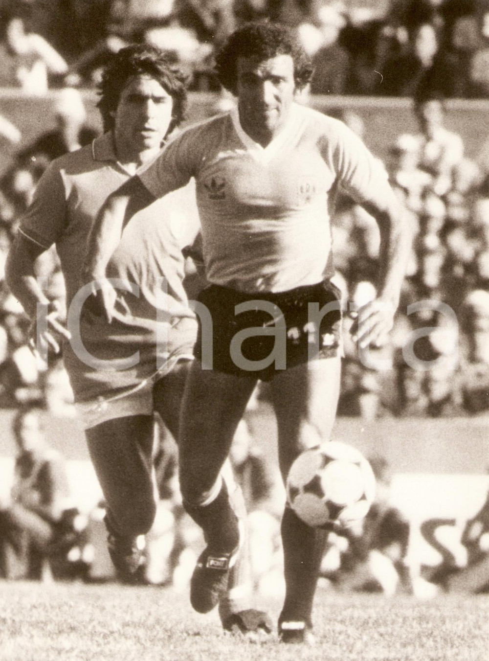 Fotografia d epoca originale 1980 MUNDIALITO Calcio ITALIA  URUGUAY Bruno CONTI insegue Julio MORALES Foto 1 1