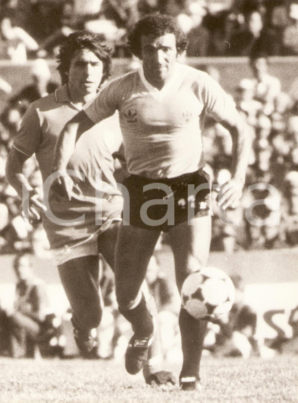 Fotografia d epoca originale 1980 MUNDIALITO Calcio ITALIA  URUGUAY Bruno CONTI insegue Julio MORALES Foto 2 1