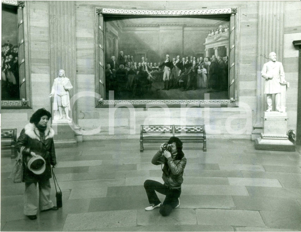 Fotografia d epoca originale 1980 ca WASHINGTON Foto ricordo nella sala della Cupola del CAMPIDOGLIO 2 1