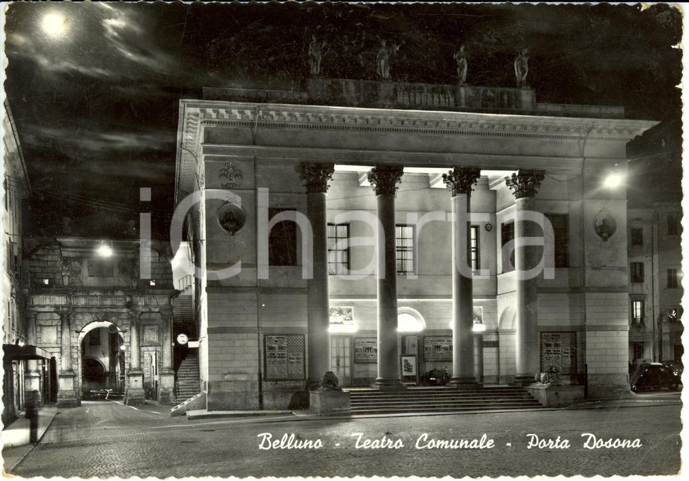 Cartolina originale da collezione 1965 BELLUNO Veduta notturna porta DOJONA e teatro comunale Cartolina FG VG 1
