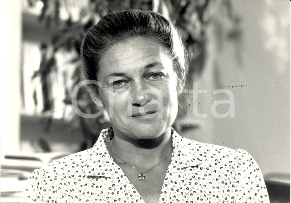 Fotografia d epoca originale 1989 PARIS Elisabeth BADINTER ospite LES ANNEES EXPRESS TF1 1
