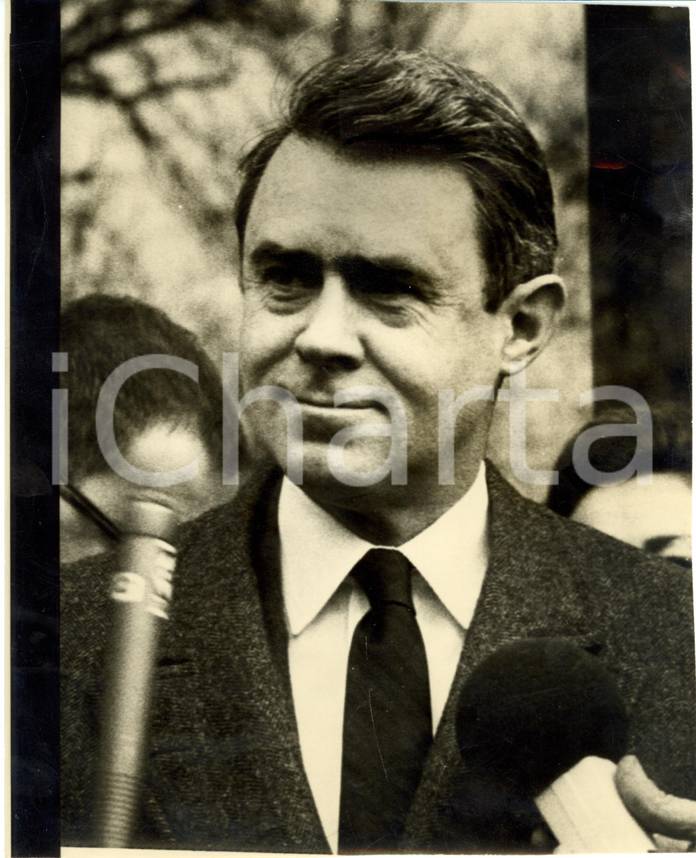 Fotografia d epoca originale 1975 ca USA Cyrus ROBERTS VANCE diplomatico delegazione americana Foto 1