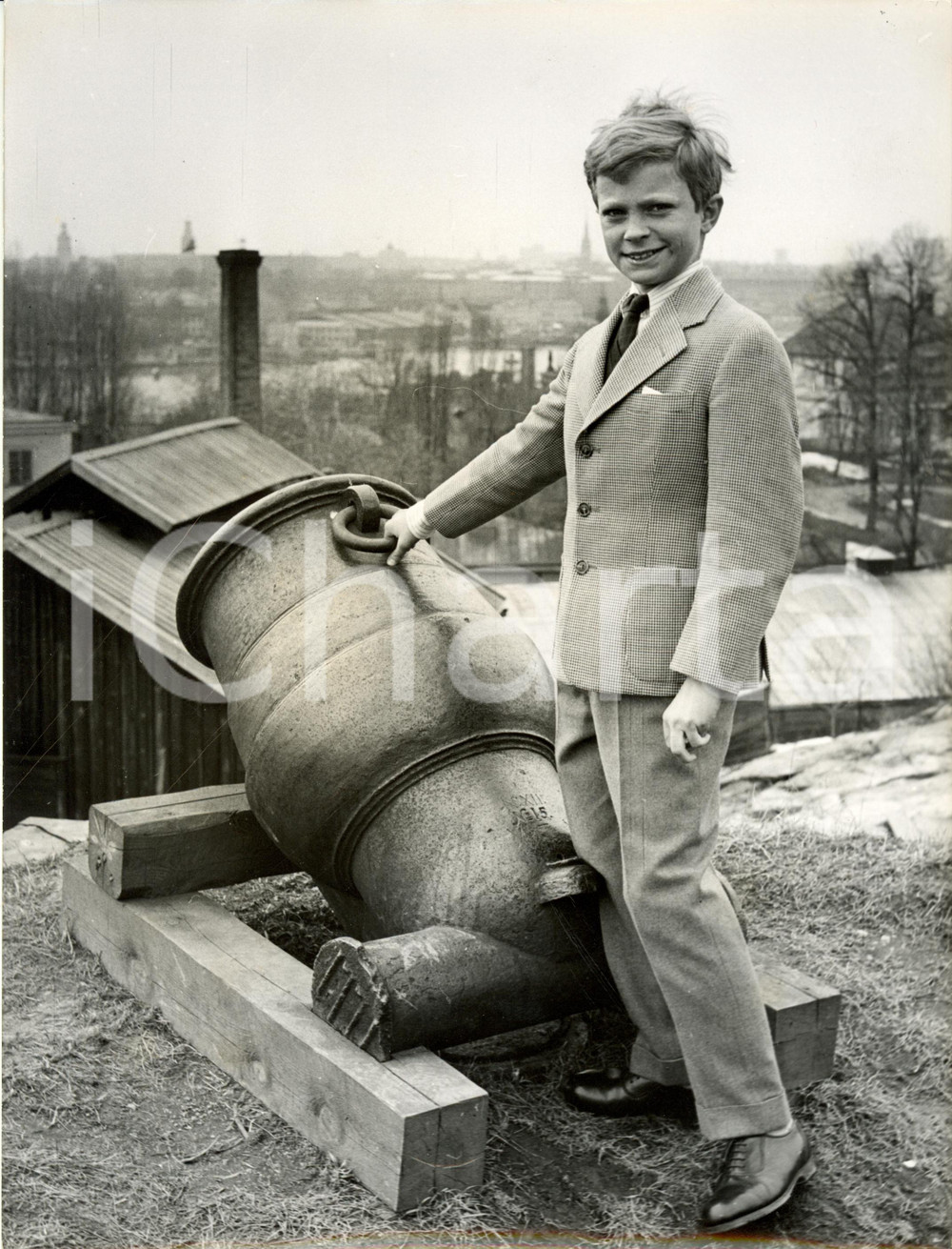 Fotografia d epoca originale 1958 STOCCOLMA Carlo Gustavo di SVEZIA allo zoomuseo di SKANSEN Fotografia 1