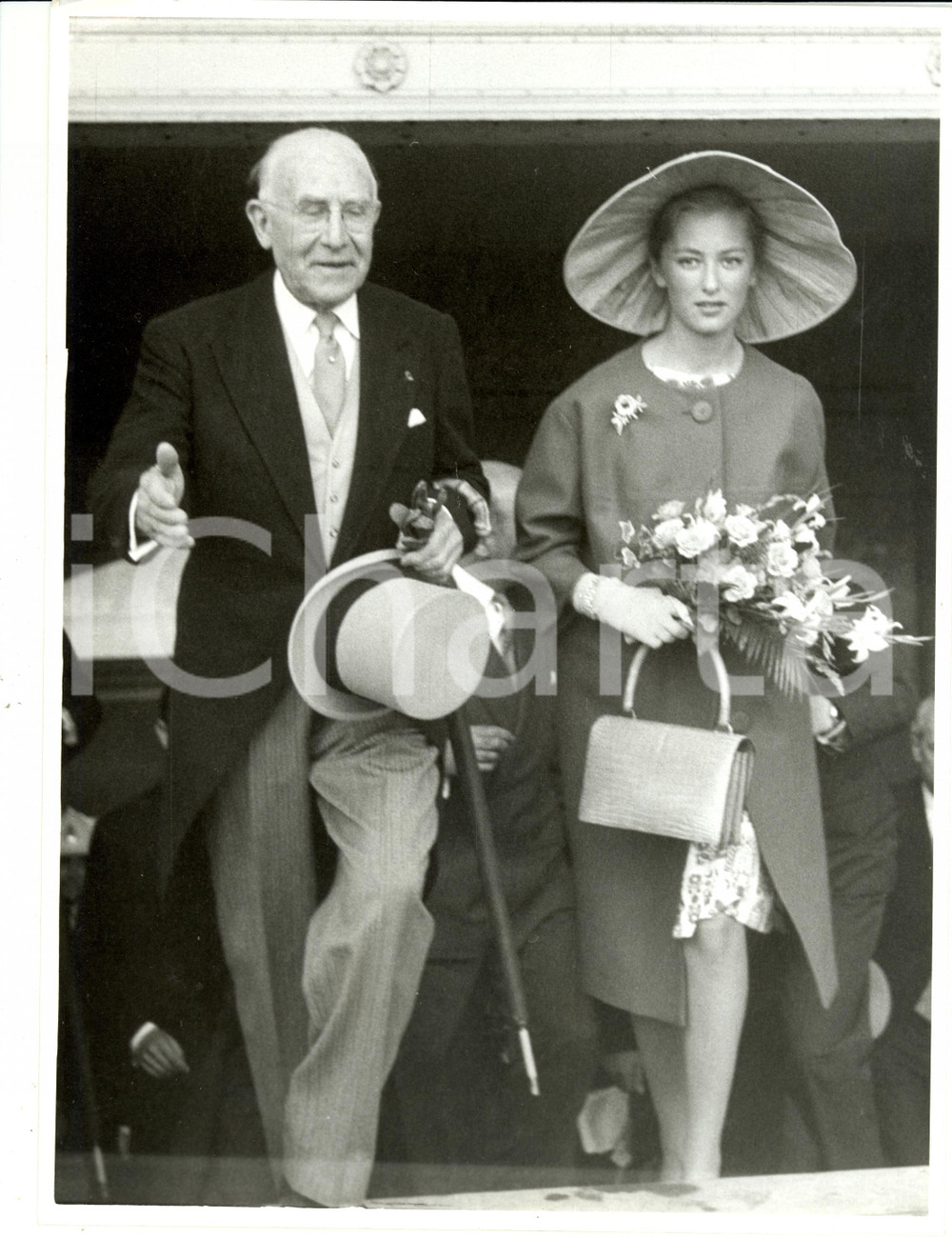 Fotografia d epoca originale 1961 WATERMAELBOITSFORT B Principessa Paola arriva all ippodromo Fotografia 1