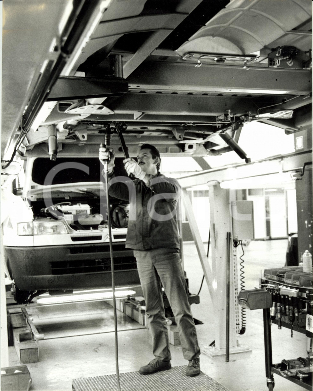 Fotografia d epoca originale 1980 ca SENTHEIM F DANGEL Casa automobilistica  Operaio furgone CITROEN Foto 1