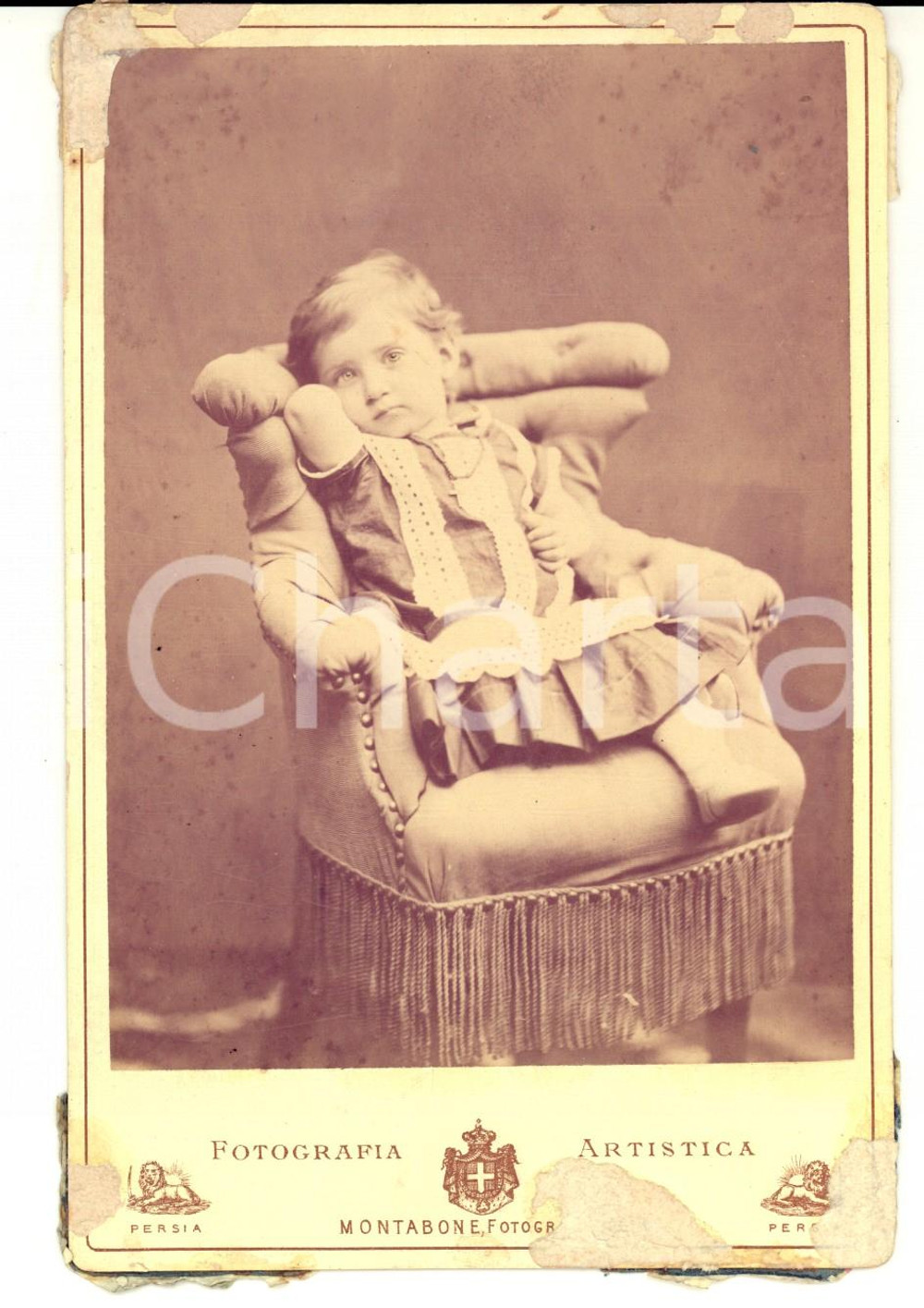 Fotografia d epoca originale 1876 MILANO Ritratto di Luisa BALOSSI a un anno Fotografia LEONE RICCI 11x17 cm 1