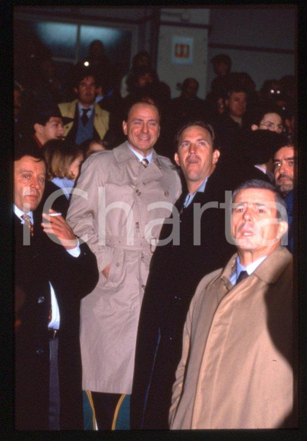 Fotografia d epoca originale Silvio BERLUSCONI Kevin COSTNER  MILANO 1993 35 mm vintage slide 6 1