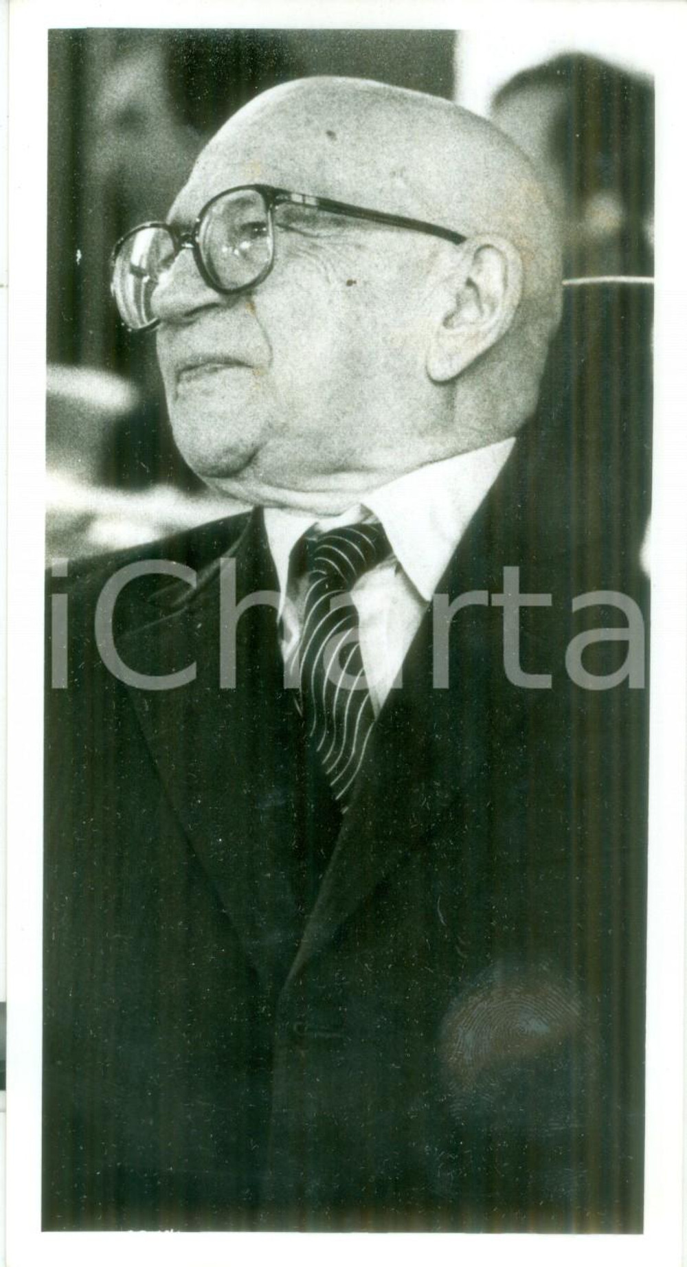 Fotografia d epoca originale 1988 PARIS Politico Edgar FAURE a una riunione Fotografia BASSA QUALITA 1